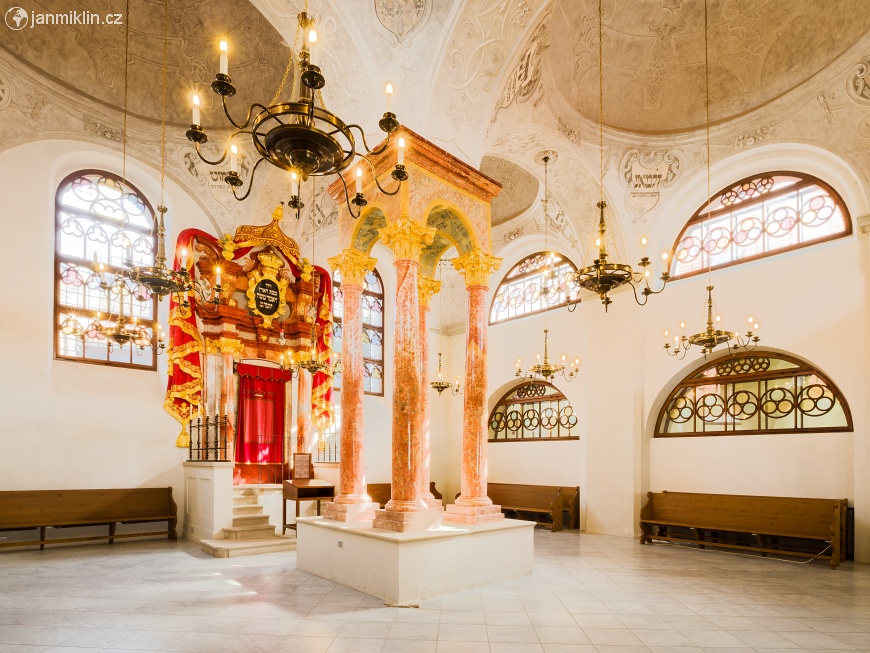 horni-synagoga-mikulov-17952.jpg